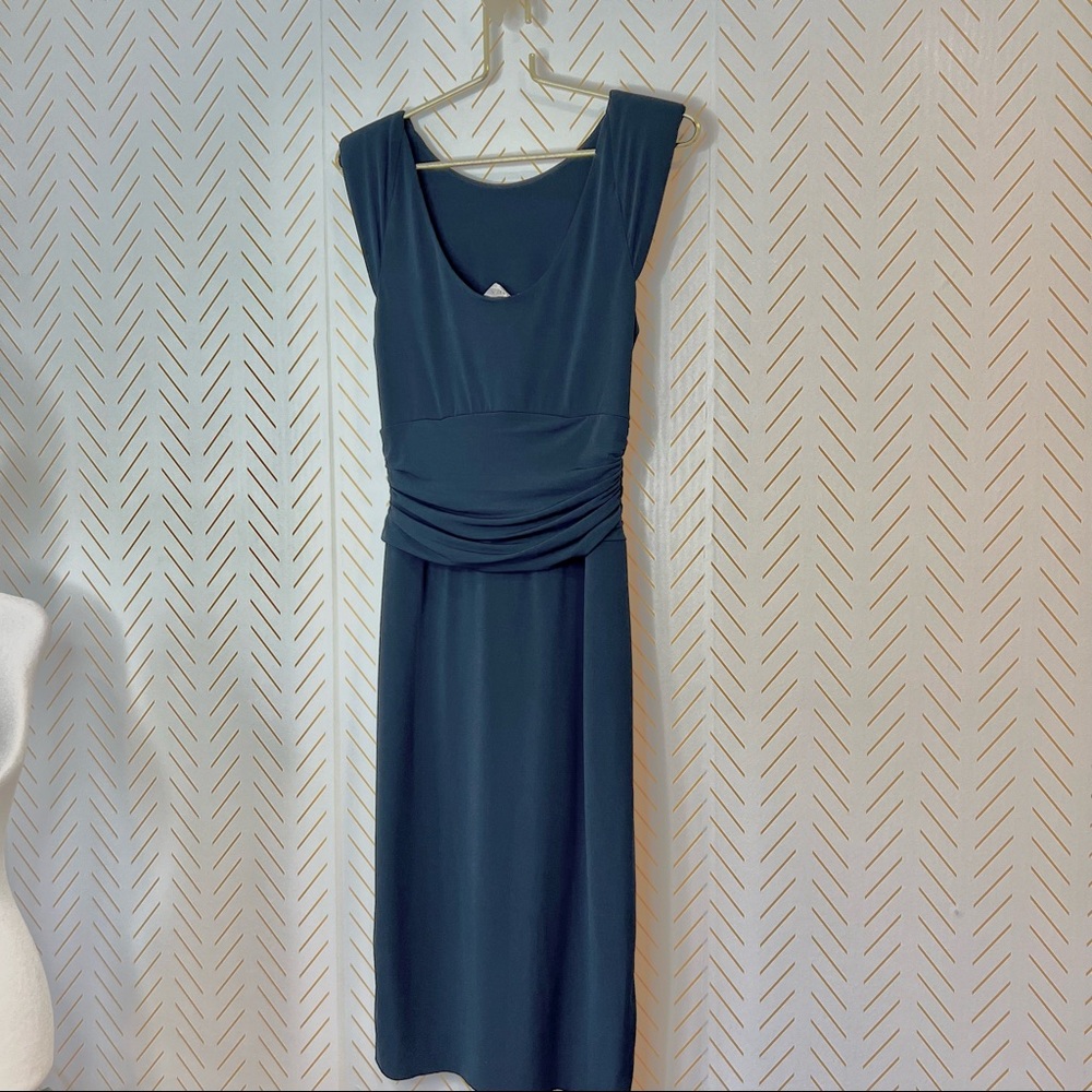 Carmen Marc valvo blue sleeveless dress. Size S